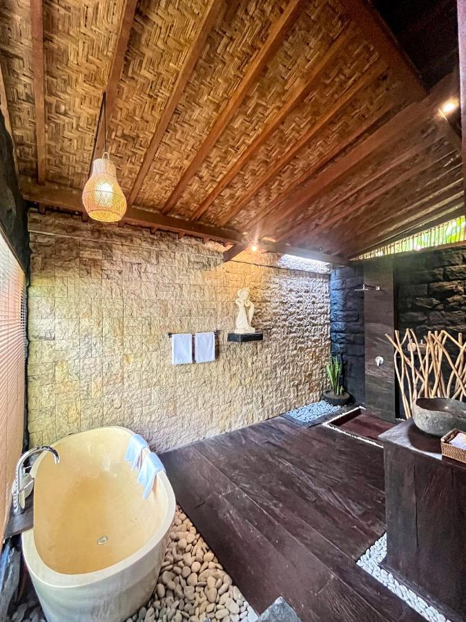 The Banana'S Kumbe Villa Tampaksiring Exterior photo