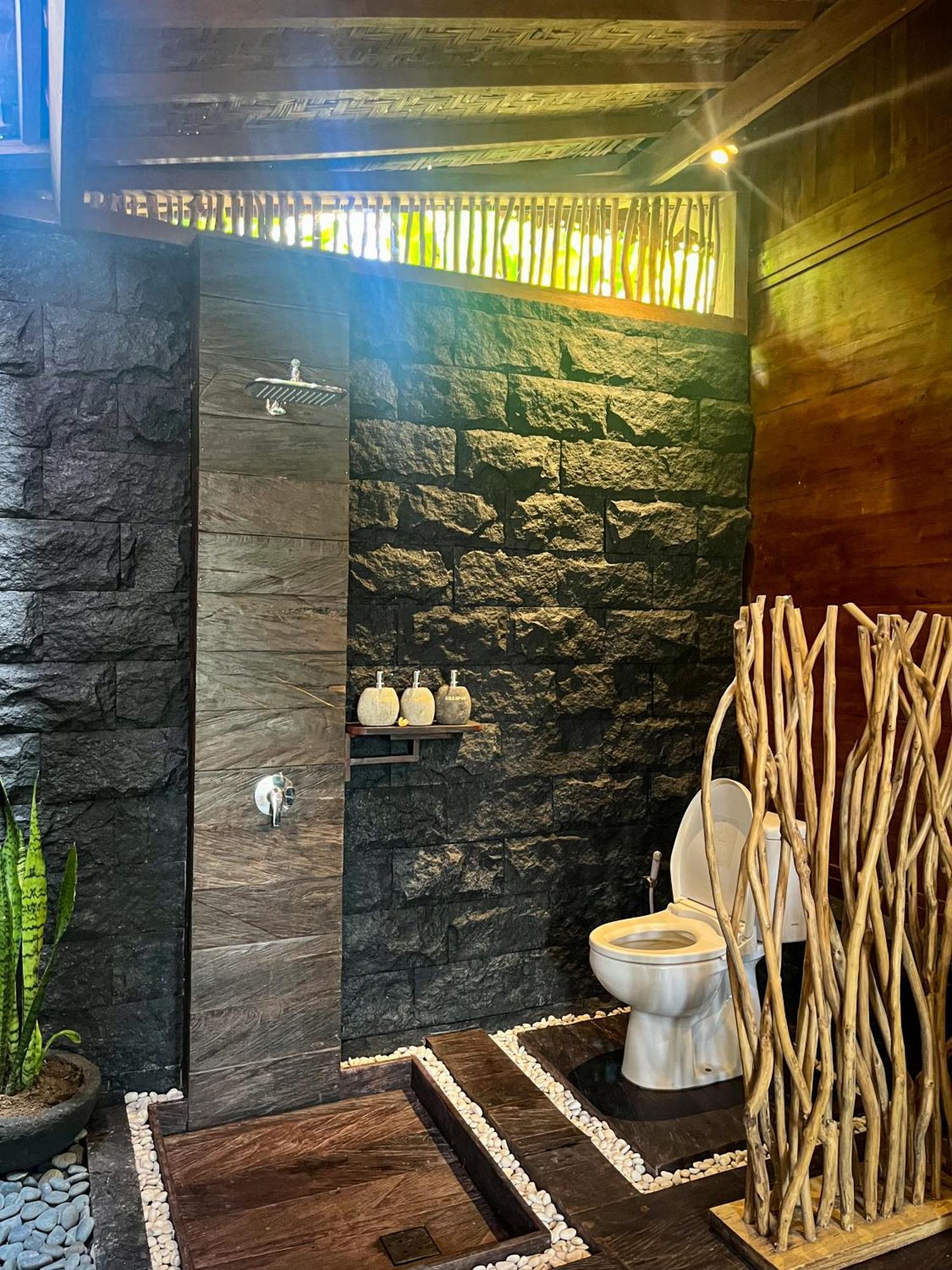 The Banana'S Kumbe Villa Tampaksiring Exterior photo