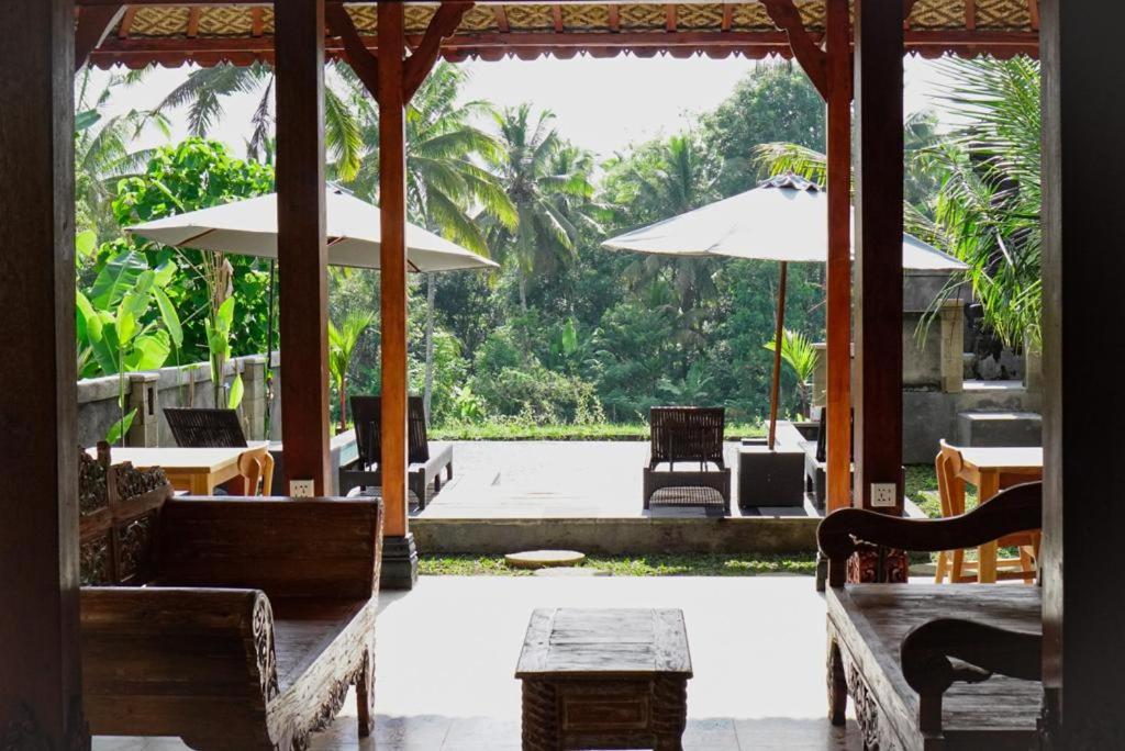 The Banana'S Kumbe Villa Tampaksiring Exterior photo
